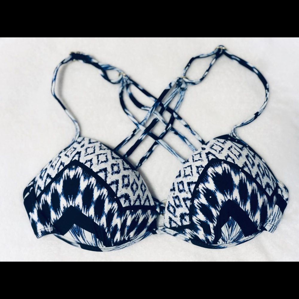 Cute push up bikini top